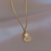 White Double Gourd Fashion Necklace
