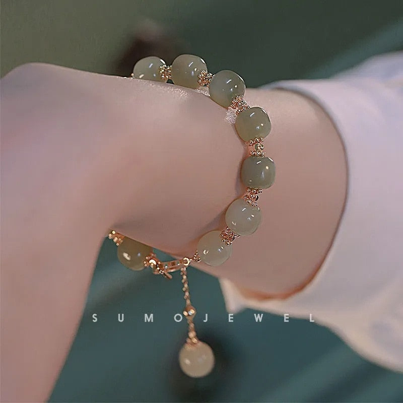 Jade Colored Fashion Beaded Bracelet